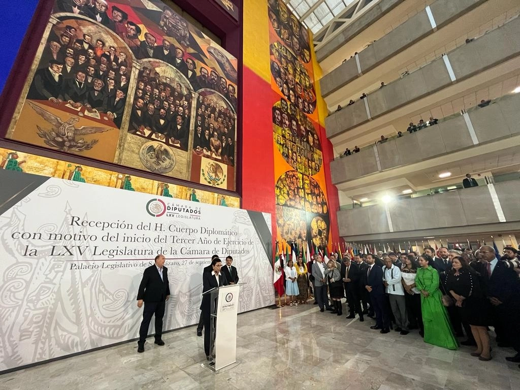 Encuentro entre diputados y cuerpo diplomático acreditado. Foto José Antonio López