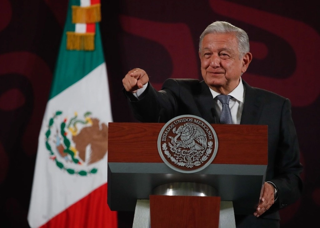 El presidente Andrés Manuel López Obrador ratificó que este jueves presentarán la denuncia de México contra Ecuador ante la Corte Internacional de Justicia durante su conferencia matutina en Palacio Nacional, en la Ciudad de México, el 10 de abril de 2024. Foto Cristina Rodríguez