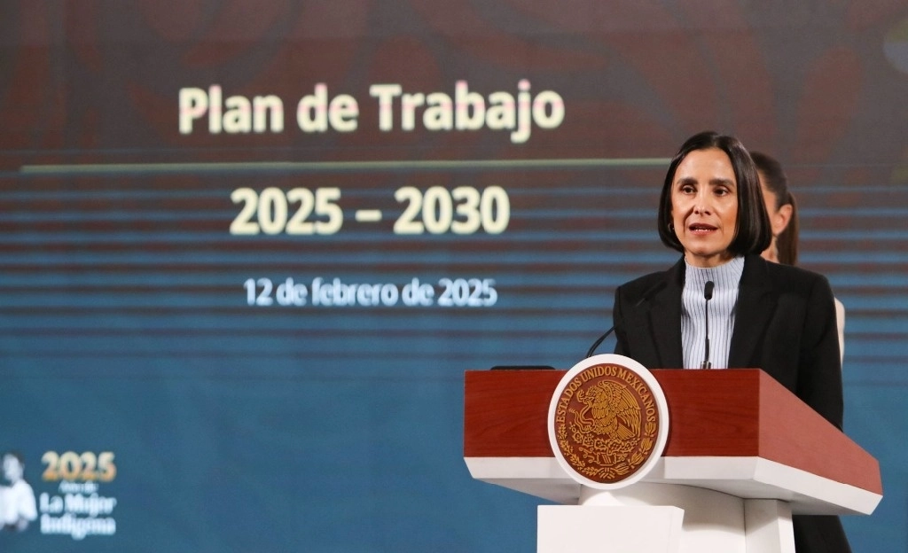 Luz Elena González, secretaria de Energía, presentó el plan de trabajo de hidrocarburos 2025-2030, durante la conferencia presidencial en Palacio Nacional, el 12 e febrero de 2025. Foto Cuartoscuro 