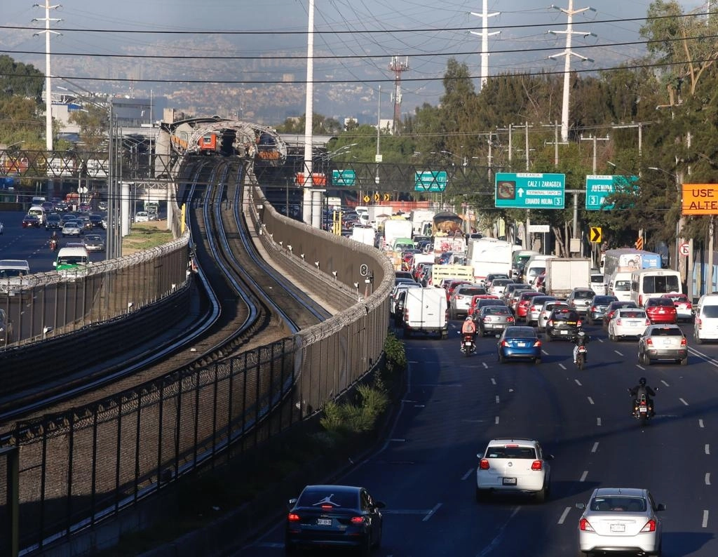 Ante el bloqueo de transportistas el Metro reportó un incremento del 100 por ciento en la Línea A y de 25 a 30 por ciento en el resto de las Líneas activas de la red. Foto Guillermo Sologuren