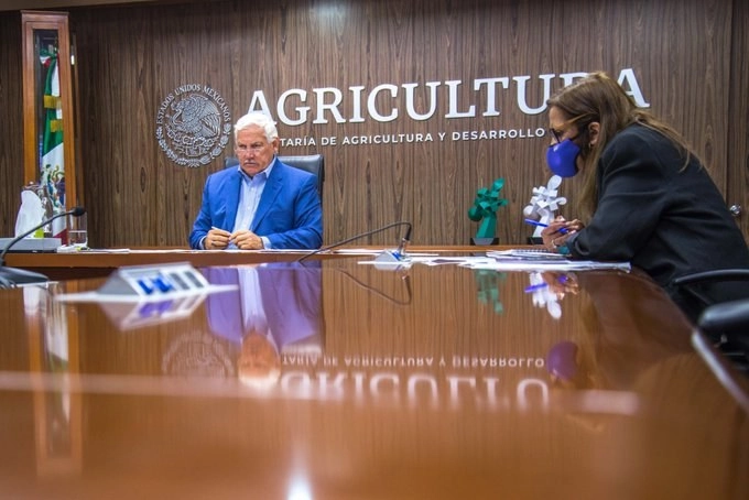 El titular de Sader, Víctor Villalobos (c,izq) durante la 2° Reunión Hemisférica de Ministros de Agricultura. Foto Cortesía Sader