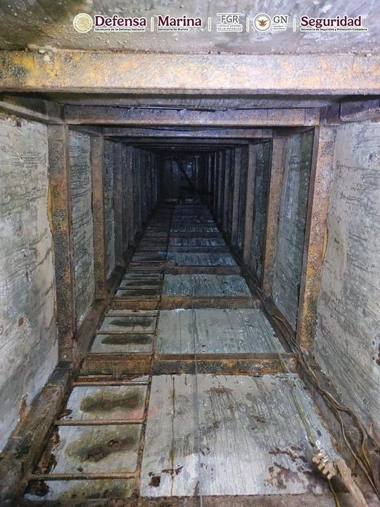 El túnel de aproximadamente 600 metros de longitud conectaba a México con EU. Foto tomada de la cuenta de X 