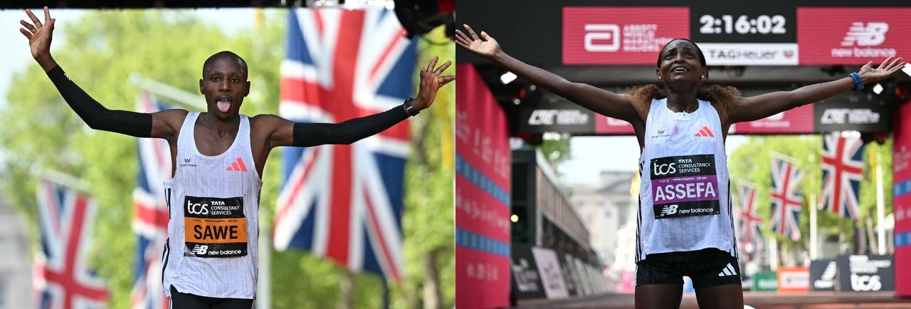 Sabastian Sawe de Kenia y Tigst Assefa de Etiopía se impusieron en sus respectivas ramas en el Maratón de Londres. En la imagen, sus llegadas a la meta tras recorrer los 42 kilómetros y 195 metros. Foto 