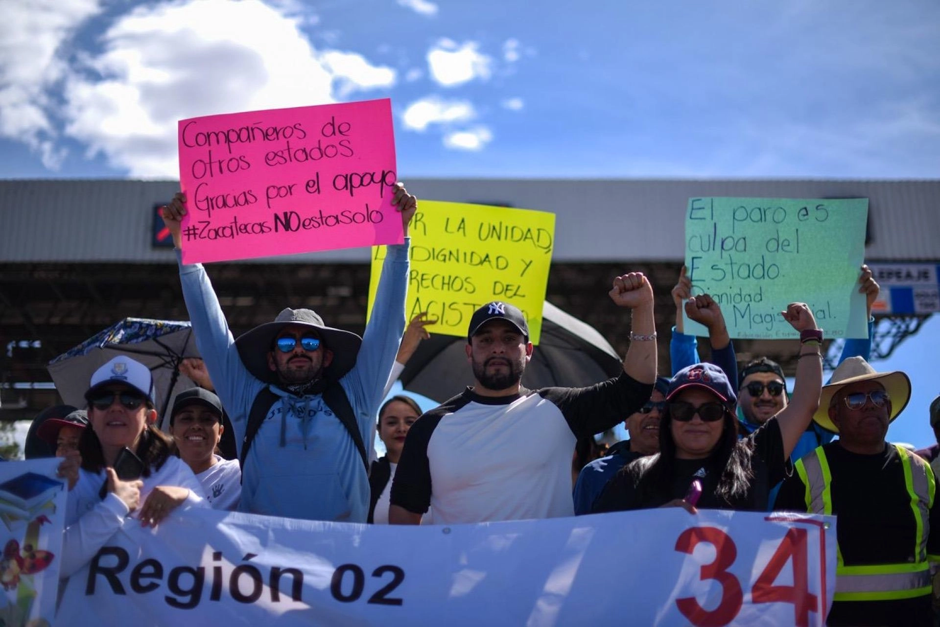 La Sección 7 reiteró su rechazó “total a la criminal iniciativa de reforma a la ley del ISSSTE, enviada al Congreso de la Unión por la presidenta, Claudia Sheinbaum, porque “atenta contra los salarios de la clase trabajadora en nuestro país”.