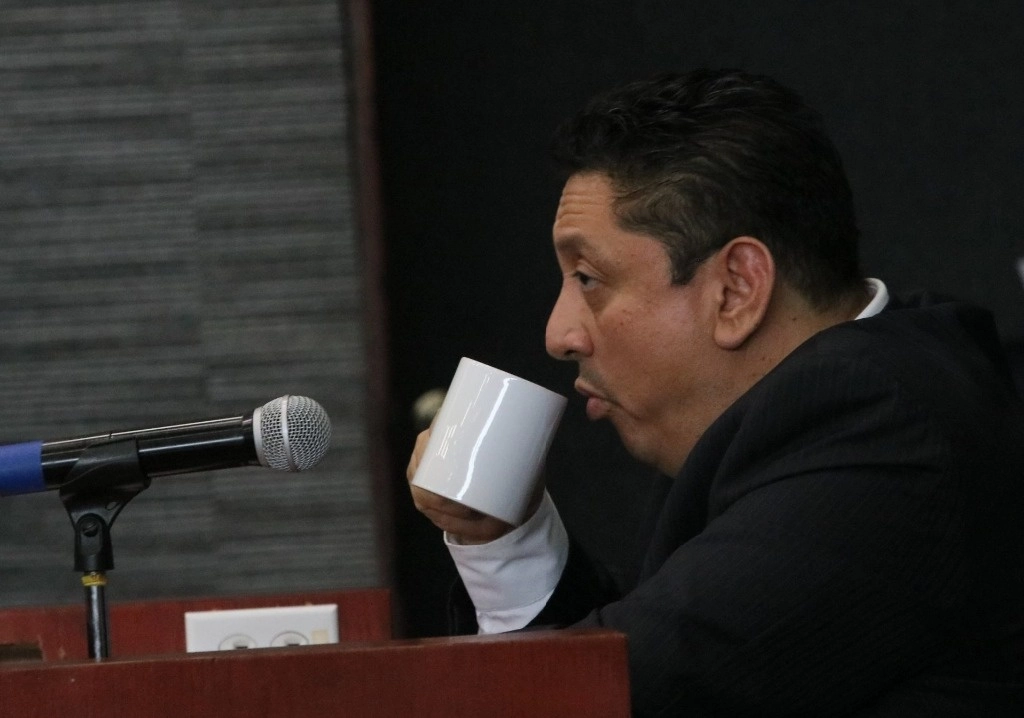 El Fiscal de Morelos, Uriel Carmona Gándara, ante el pleno del Congreso local, en octubre pasado. Foto Cuartoscuro 