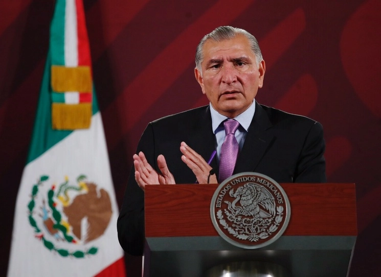 El titular de Gobernación, Adán Augusto López, durante una de las conferencias matutinas que encabezó hace unos días. Foto Cristina Rodríguez / Archivo 
