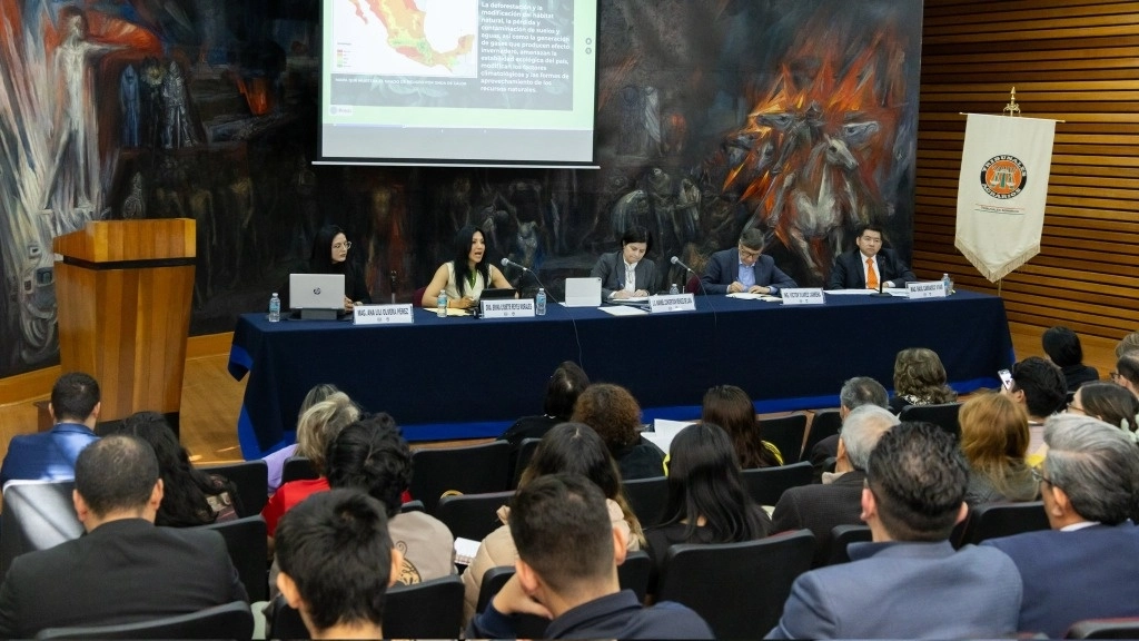 El titular de la dependencia enfatizó que el tema agrario es una prioridad para la presidenta Claudia Sheinbaum, como es el “rescatar, defender y revalorizar a los ejidos y comunidades” del país. Foto @TAgrarios 