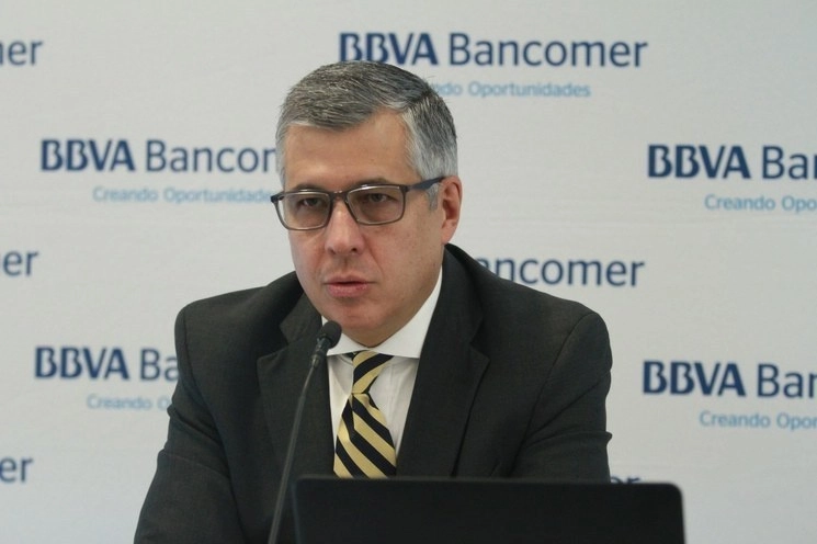 “Las manufacturas crecen por el impulso de las exportaciones, en general hay crecimiento de la industria metálica, maquinaria y equipo”, señaló Carlos Serrano. Foto María Luisa Severiano / Archivo