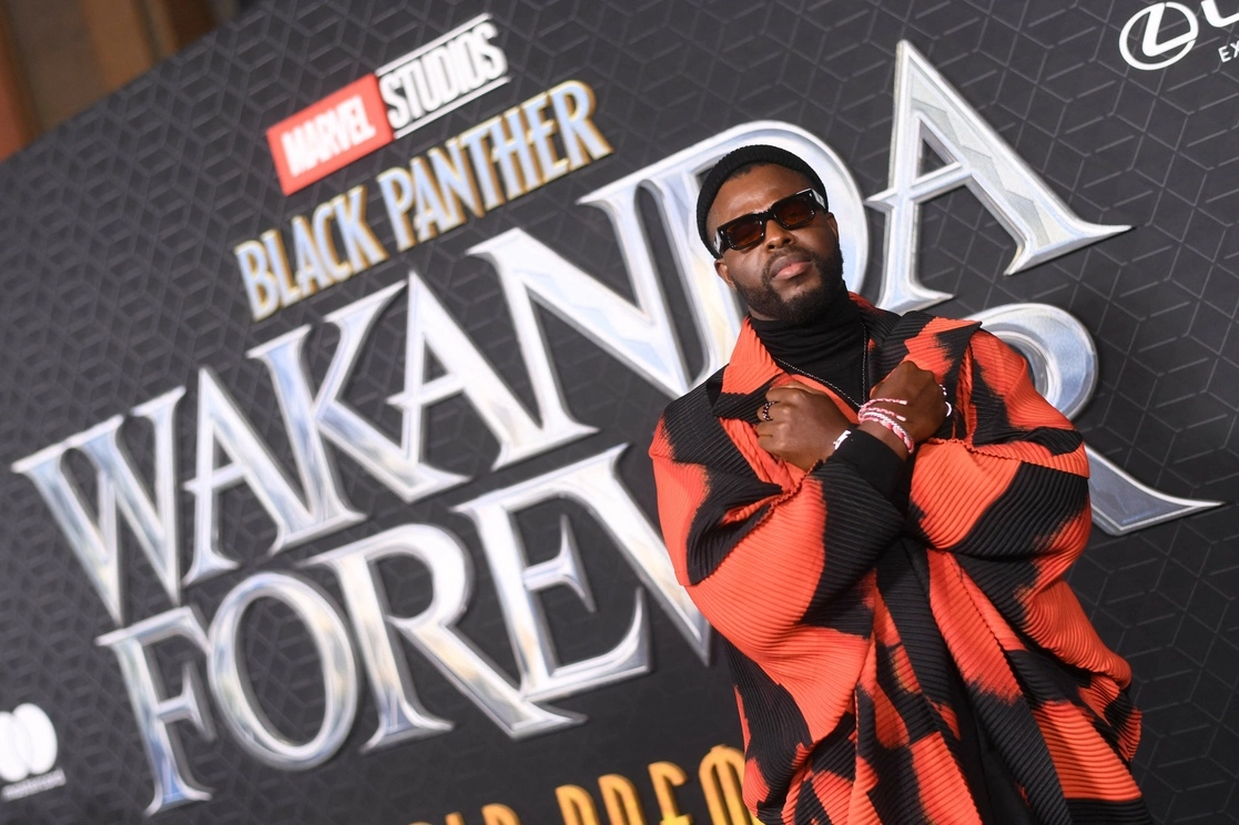 El actor Winston Duke, durante el estreno de ‘Pantera Negra: Wakanda por siempre’ en el  Dolby Theatre en Hollywood, California, el 26 de octubre de 2022. Foto Afp
