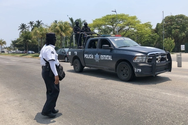 Elementos de la Policía Estatal de Guerrero. Foto Luis Castillo / Archivo