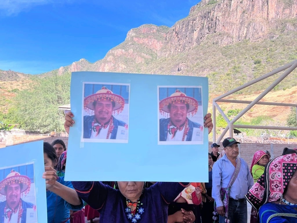 La comunidad indígena Wixárika denunció el secuestro y desaparición de su representante Maurilio Ramírez. Foto toma del Facebook Comunidad wixarika Bancos de San Hipolito