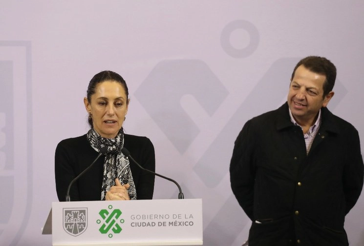 Claudia Sheinbaum, jefa de Gobierno de la CDMX y Fadlala Akabani Hneide, titular de la Secretaría de Desarrollo Económico. Foto Yazmín Ortega Cortés