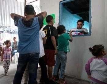 Niños refugiados en un albergue de Tijuana. Foto AFP / archivo
