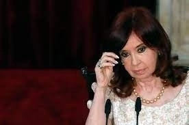 Grupos afines a la vicepresidenta de Argentina, Cristina Fernández Kirchner, consideraron que es víctima de un "fusilamiento mediático", Foto Ap