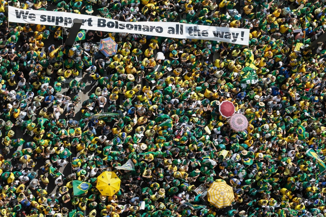 Vista áerea de una manifestación en apoyo del presidente Jair Bolsonaro, en Sao Paulo, Brasil, el 7 de septiembre de 2021. Foto Afp 