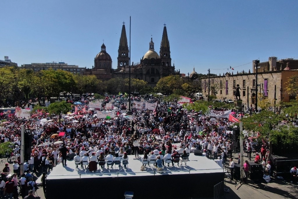 La ex jefa de Gobierno llamó en Ciudad Juárez a votar a favor de su coalición en todos los cargos. En la imagen, Claudia Sheinbaum presenta sus propuestas de campaña en Guadalajara, Jalisco, el 3 de marzo de 2024. Foto Arturo Campos Cedillo
