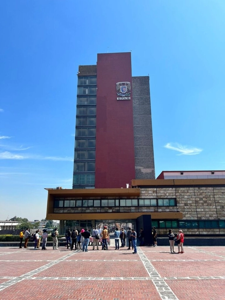 El pasado 19 de octubre, studiantes, académicos y trabajadores de los diversos planteles de la UNAM anunciaron la realización de la consulta. Foto Luis Castillo 