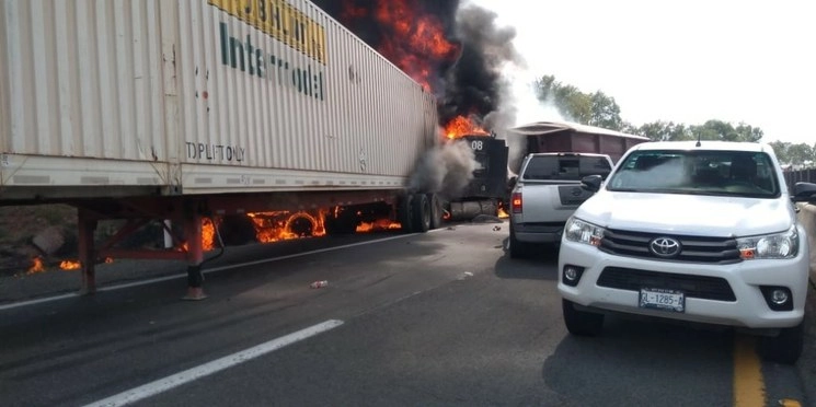 Aspectos de uno de los accidentes. Foto Claudio Bañuelos