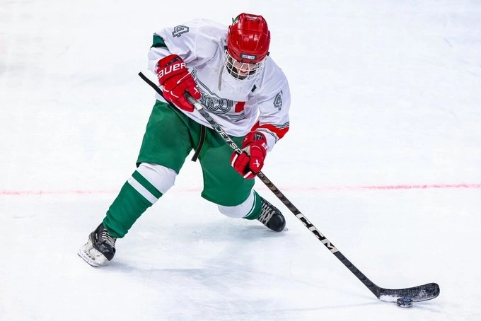 Esta es la primera ocasión que México tiene una representación femenil en hockey sobre hielo 3x3. Foto tomada de X @COM_Mexico