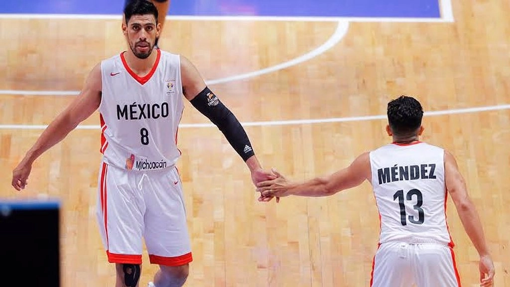 El duelo ante Brasil fue el último partido del mexicano Gustavo Ayón. Foto tomada de la cuenta de Twitter @AyonGustavo
