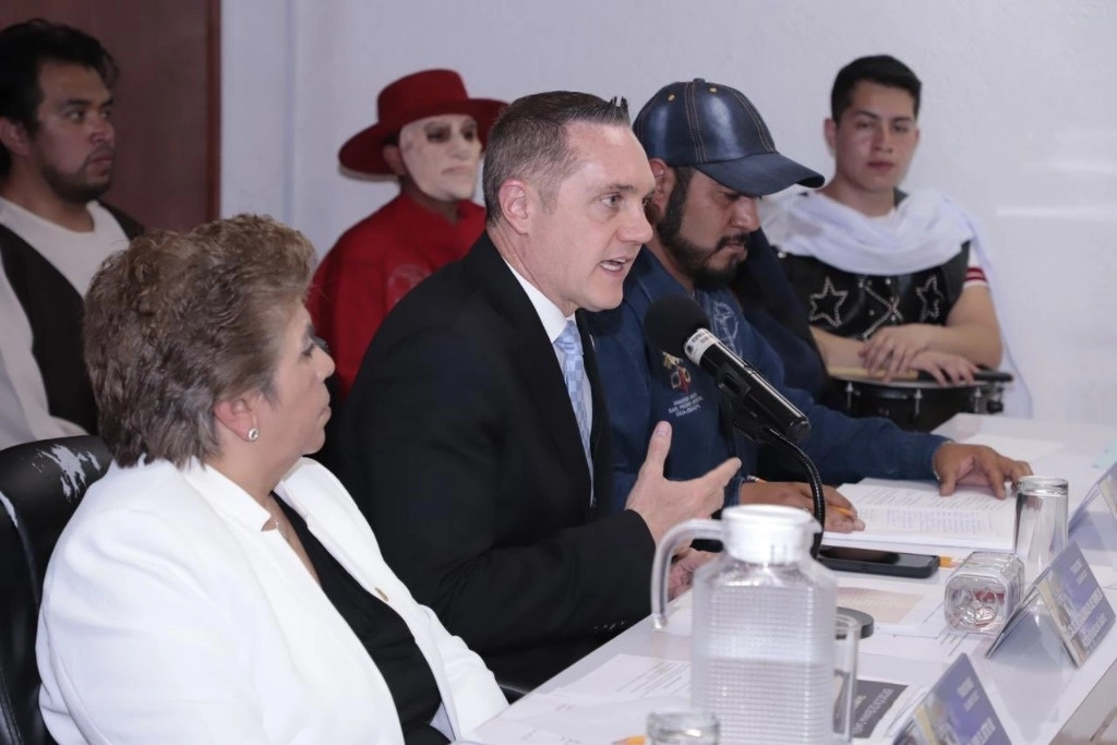 El alcalde de Cuajimalpa, Adrián Rubalcava durante conferencia de prensa. Foto tomada de sus redes sociales