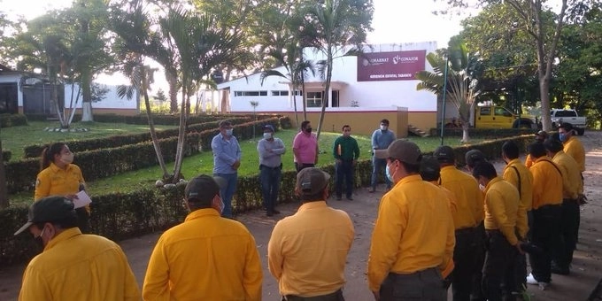 Se sumaron 22 elementos de Conafor a las brigadas de rescate para trabajar de la mano de Protección Civil. Foto tomada de la cuenta de Twitter @SEMARNAT_mx