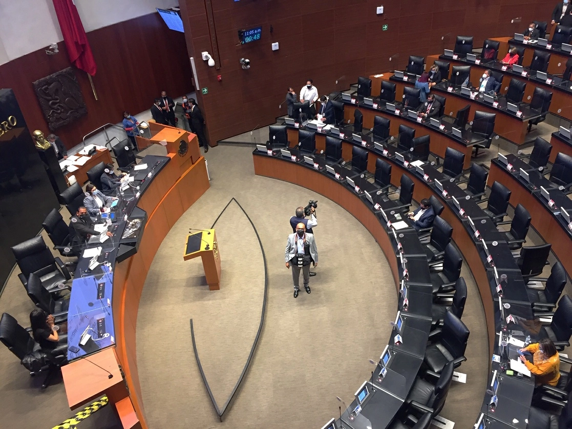 Durante una sesión del Senado en la Ciudad de México. Foto Cristina Rodríguez / Archivo