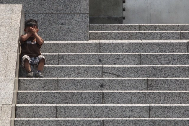El Senado aprobó reformas a la Ley General de los Derechos de Niñas, Niños y Adolescentes y al Código Civil Federal para prohibir a padres y tutores acudir a castigos corporales, así como tratos humillantes y degradantes en contra de menores de edad. Foto José Antonio López / Archivo