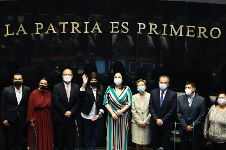 Los cuatro nuevos embajadores tras su nombramiento. Foto Roberto García