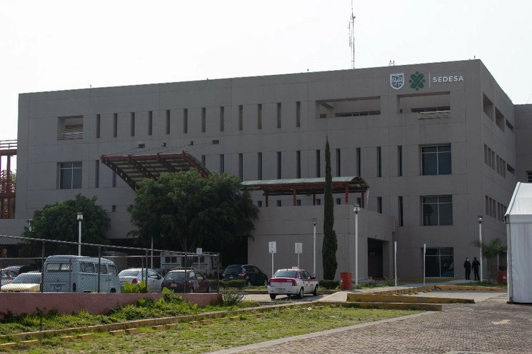 Hospital de Especialidades Belisario Domínguez durante la fase 3 de la contingencia nacional sanitaria por Covid-19, ubicado en San Lorenzo Tezonco, Iztapalapa. Foto Pablo Ramos 
