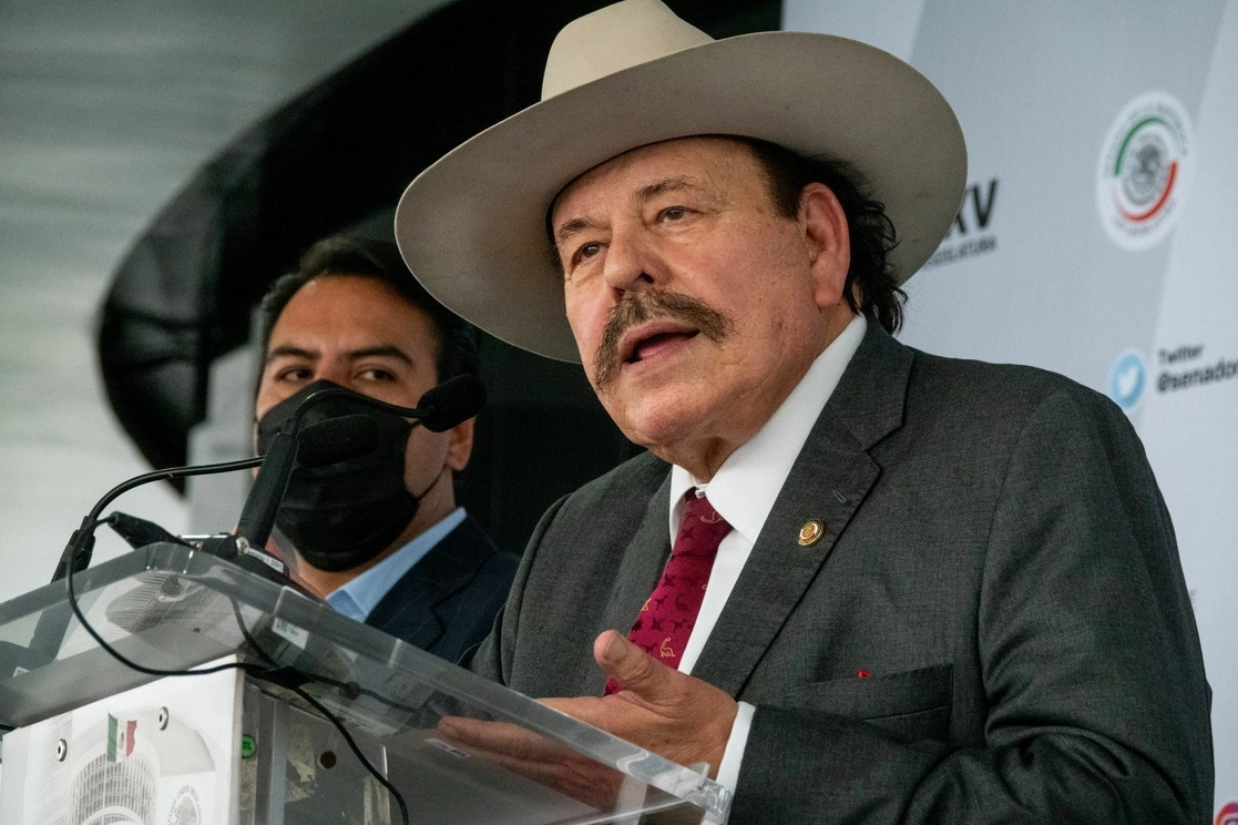 Armando Guadiana durante una conferencia de prensa en el Senado de la República. Foto Cuartoscuro / Archivo