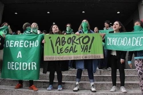 Colectivos feministas y organizaciones demandan la despenalización del aborto. Foto La Jornada/ Archivo