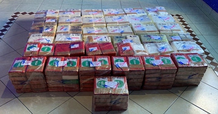 Los sentenciado fueron hallados culpables del tráfico de más de 300 kilos de cocaína. Foto @FGRMexico