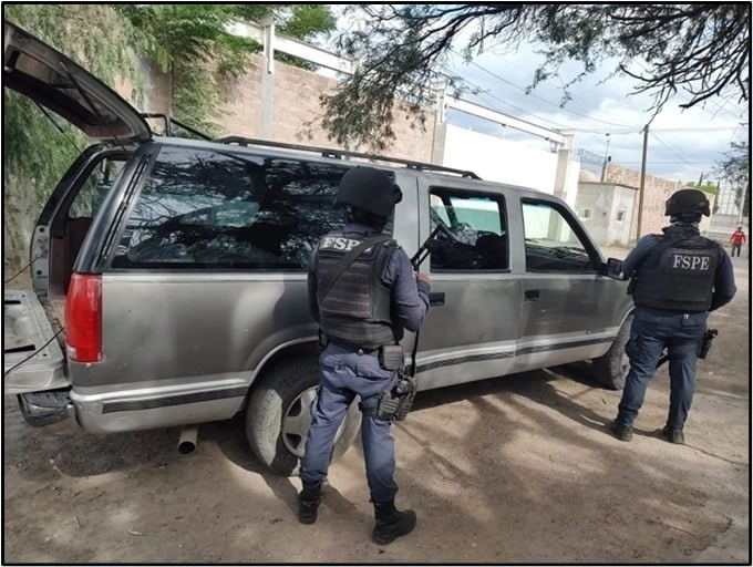 Remontó que a las 23 horas, del 11 de septiembre del 2022, los ahora sentenciados sacaron de su casa a un hombre en la comunidad de San Cristóbal y lo subieron a una camioneta. Foto @SeguridadGto 