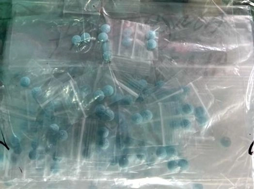 Ambos sujetos fueron detenidos en 2023 con drogas y armas. Foto