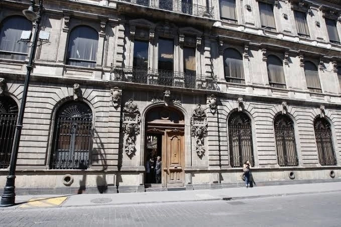 Fachada de la Secretaría de Educación Pública en el Centro Histórico de la Ciudad de México. Foto Cristina Rodríguez / Archivo