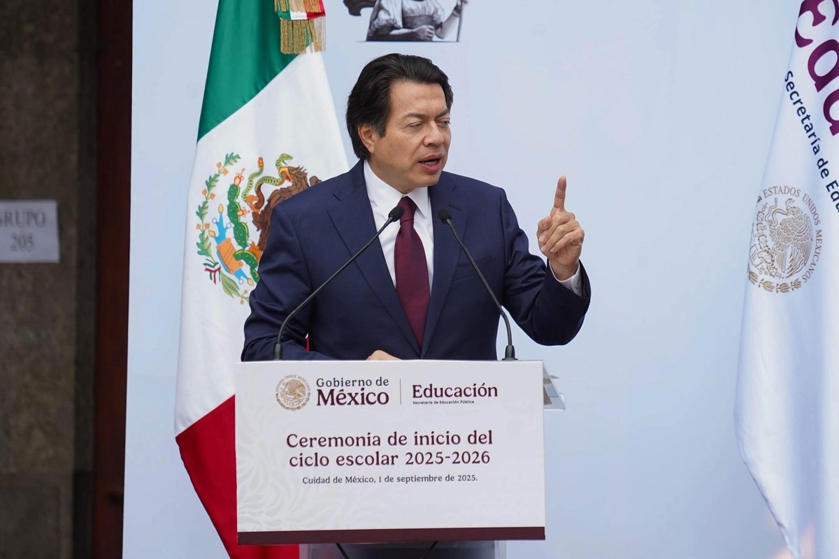 Mario Delgado, titular de la Secretaría de Educación Pública, aseguró que con la entrega de dos millones de anteojos se cubrirá practicamente la totalidad de menores que los requieren. Foto 