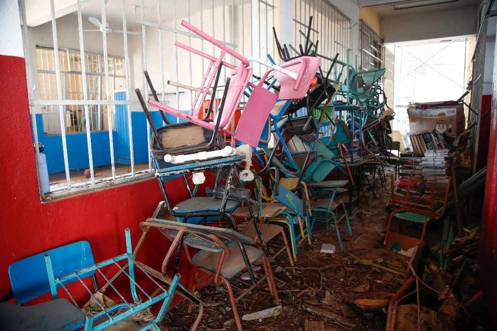 Escuela pública en Acapulco afectada por el huracán ‘Otis’, el 7 de noviembre de 2023. Foto Víctor Camacho