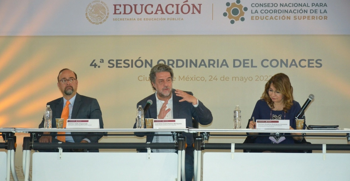 La cuarta sesión ordinaria del Conaces fue encabezada por el subsecretario de Educación Superior, Luciano Concheiro Bórquez. Foto SEP