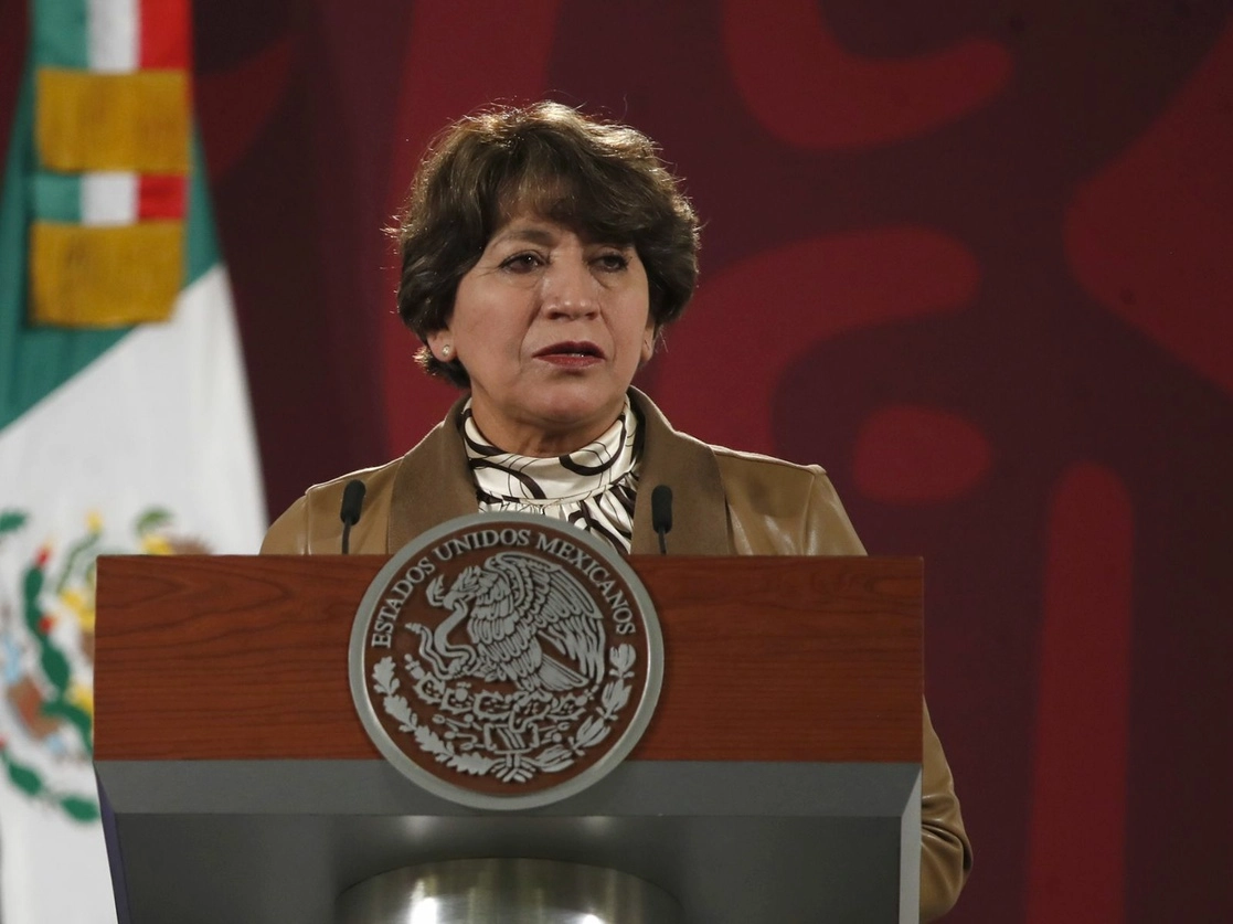 La titular de la Secretaría de Educación Pública, Delfina Gómez, destacó que también se debe avanzar en la implementación del nuevo modelo curricular, por lo que se aplicará una prueba piloto de planes y programa, y se realizará una “formación intensiva de docentes para que cuenten con los elementos necesarios para llevarlo a cabo”. Foto Cristina Rodríguez / Archivo
