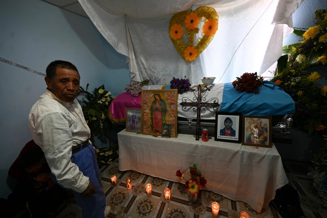 Velorio de Robesly Tomás Isidro, en la aldea Las Flores en Comitancillo, Guatemala, el 13 de marzo de 2021. Foto Afp