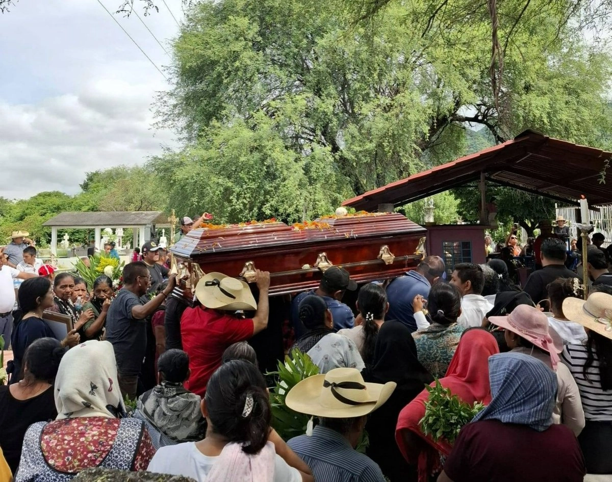 Los restos del padre Bertoldo Pantaleón, descansaran en el poblado de Changata. Foto 