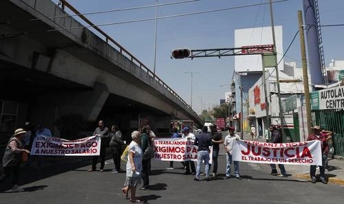 El subejercicio del gasto afectó proyectos de infraestructura y el pago a proveedores. Foto Alfredo Domínguez / Archivo