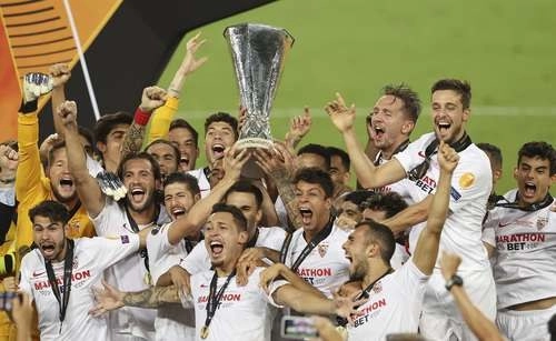 El conjunto andaluz hizo valer su condición de favorito en este torneo, con un balance de seis finales disputadas e igual número de trofeos que se lleva a casa. Foto Ap