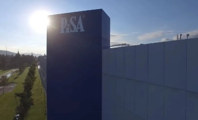En octubre del 2020, Laboratorios Pisa y su filial Distribuidora Internacional de Medicamentos y Equipo Médico (Dimesa) habían sido inhabilitadas para celebrar contratos con el gobierno por 30 meses, porque durante el proceso de adjudicación de un servicio integral de anestesia en 2017 con el IMSS, falsearon información, de acuerdo con la SFP. Foto tomada del Facebook de @pisafarmaceutica / Archivo