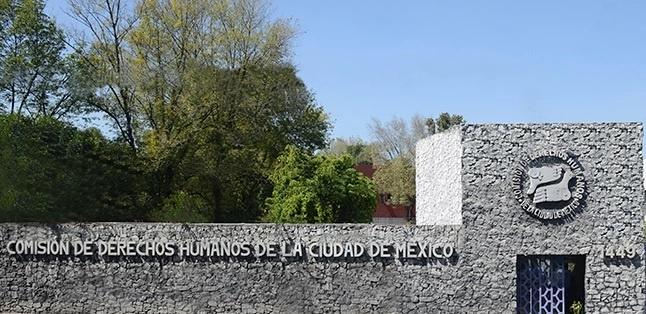 Se capacitará a 25 mil trabajadores públicos de 246 entes gubernamentales. Foto Tomada de https://www.facebook.com/CDHCMX/photos/?ref=page_internal