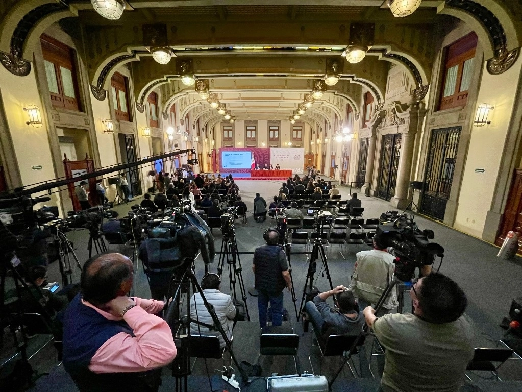 El gobierno federal presentó el miércoles pasado una denuncia ante la FGR contra quienes resulten responsables de la "sustracción ilegal" de datos de periodistas contenidos en el Sistema de Acreditaciones de la Presidencia, informó la SG. La imagen, del 29 de enero de 2024. Foto Roberto García Ortiz