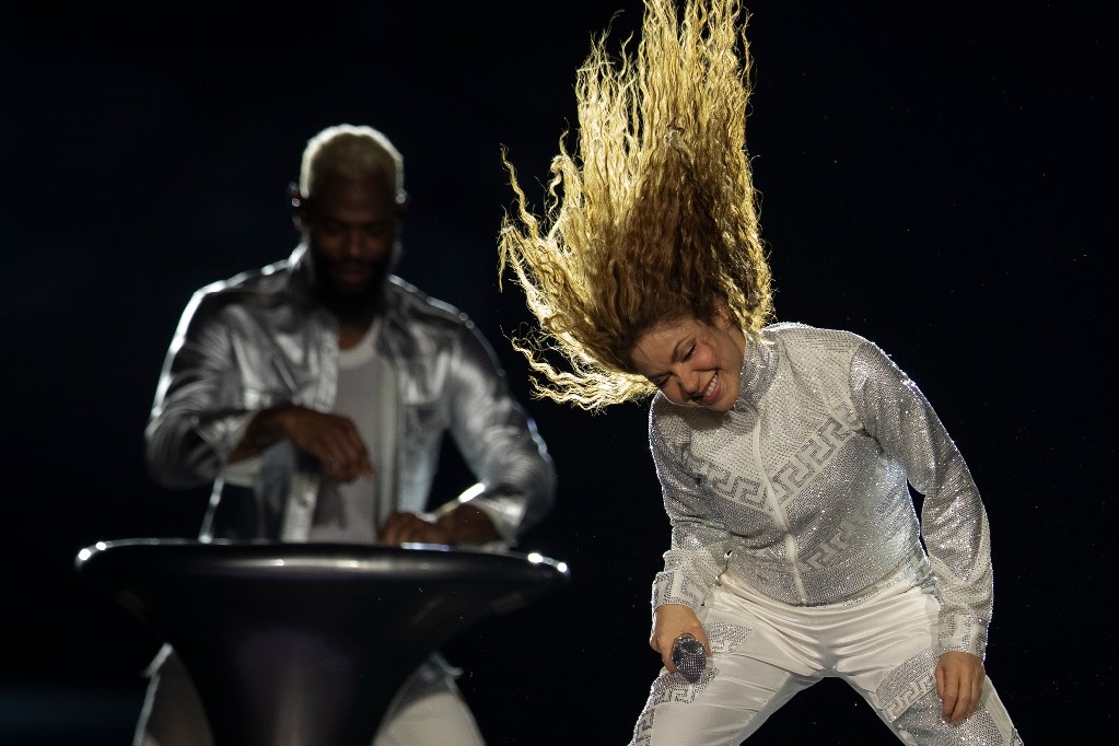 La Jornada - Shakira suspende concierto en Lima tras ser hospitalizada