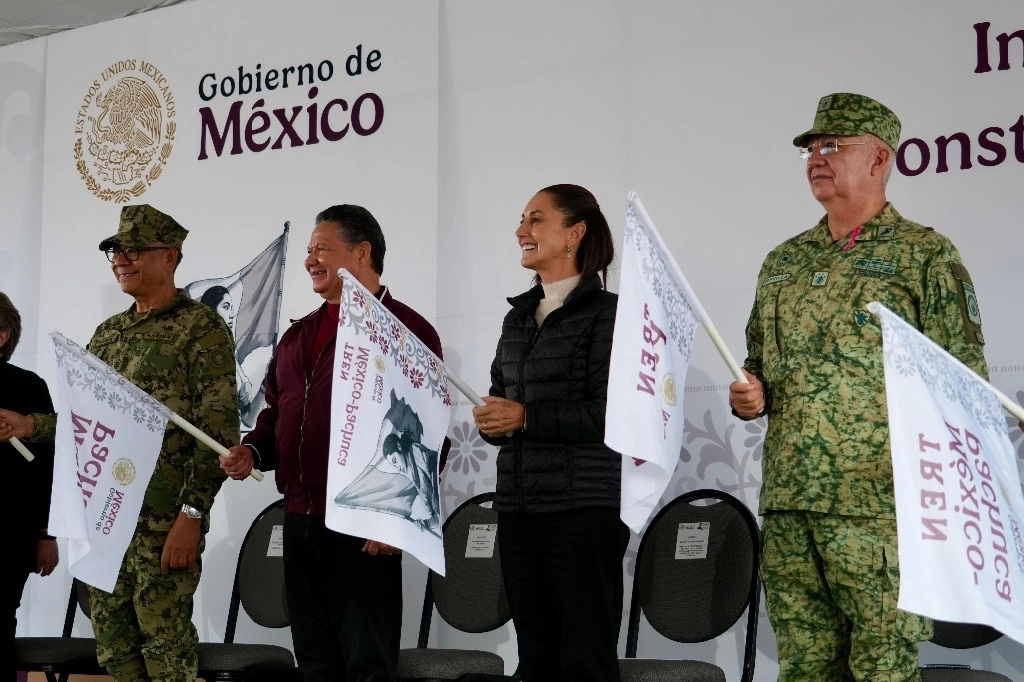 La presidenta de México, Claudia Sheinbaum, dio el banderazo de inicio de los trabajos preliminares para la construcción Tren México-Pachuca, en Tizayuca, Hidalgo, el 6 de octubre de 2024. Foto Presidencia