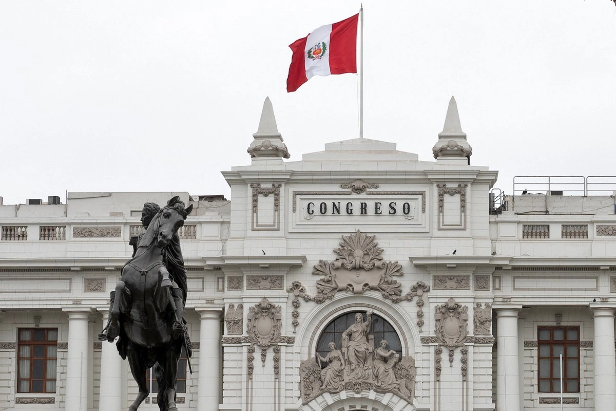 El lunes pasado, el gobierno del presidente interino, José Jerí, rompió relaciones diplomáticas con México debido a la protección que la administración de Sheinbaum dio a la ex colaboradora de Castillo. 